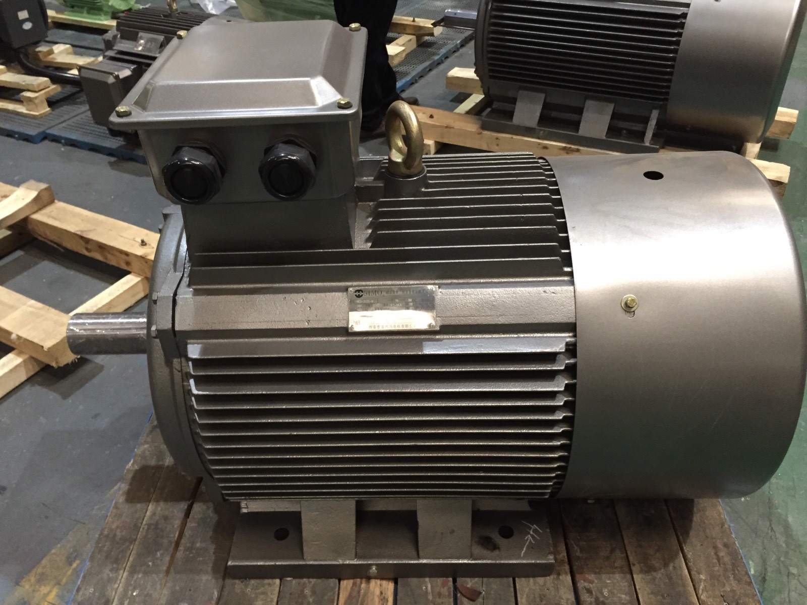 西安泰富西瑪廠家YVP/YVF160L-8 7.5KW 380V通風(fēng)機專用