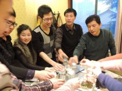公司舉行201JR電機(jī)3年年會(huì)聚餐活動(dòng)